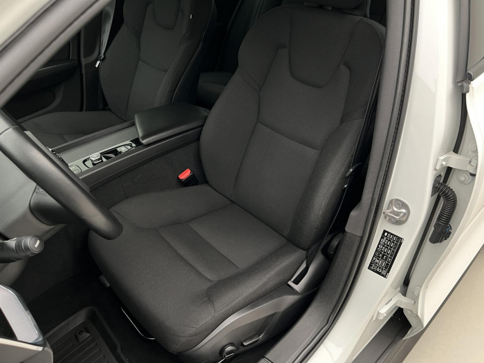 Volvo V60 CC B4 AWD AUT 1.maj 2.0 CC CC