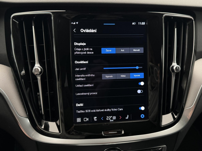 Volvo V60 B4 PLUS DARK 1.maj