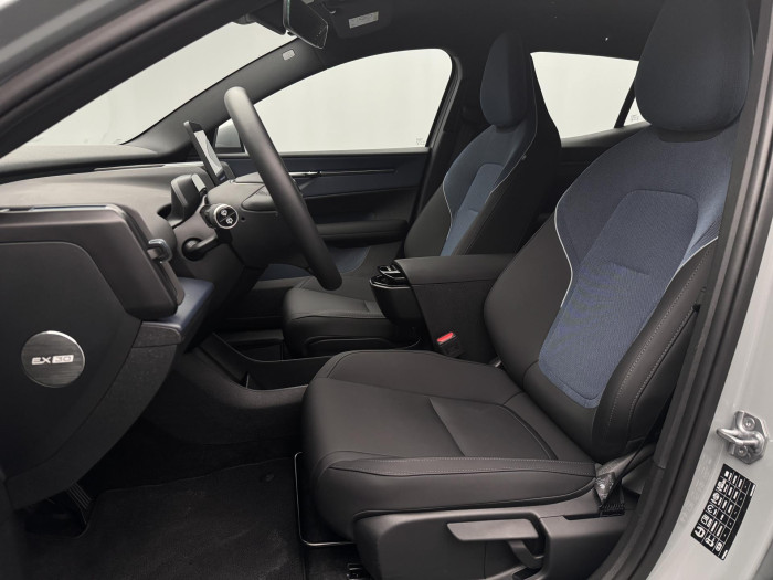 Volvo EX30 PURE ELECTRIC SINGLE CORE CZ