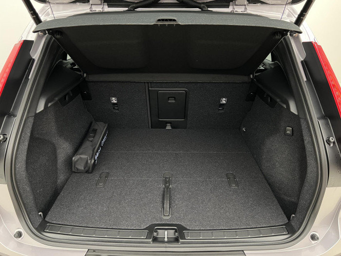 Volvo XC40 B3 DARK PLUS AUT