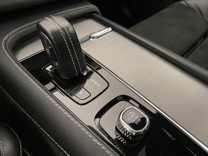 Volvo XC90 B5 AWD R-DESIGN AUT