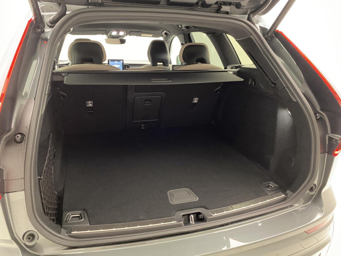 Volvo XC60 B5 AWD AUT DARK PLUS