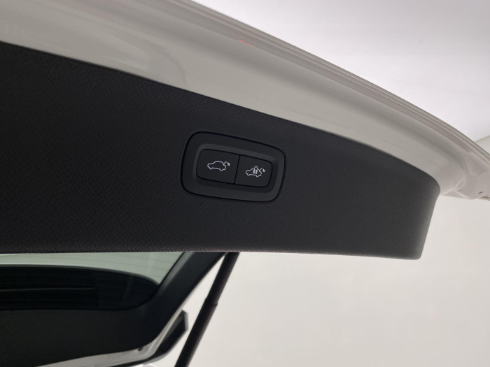 Volvo XC90 T8 AWD RECHARGE DARK PLUS 7m