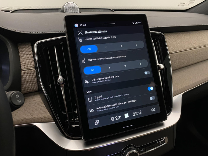 Volvo XC90 T8 AWD RECHARGE BRIGHT ULTRA 7