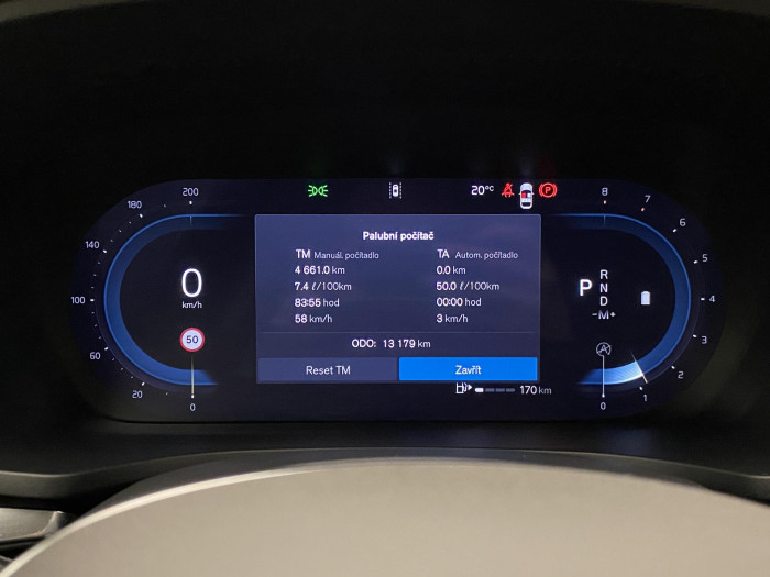 Volvo V60 B4 R-DESIGN AUT CZ