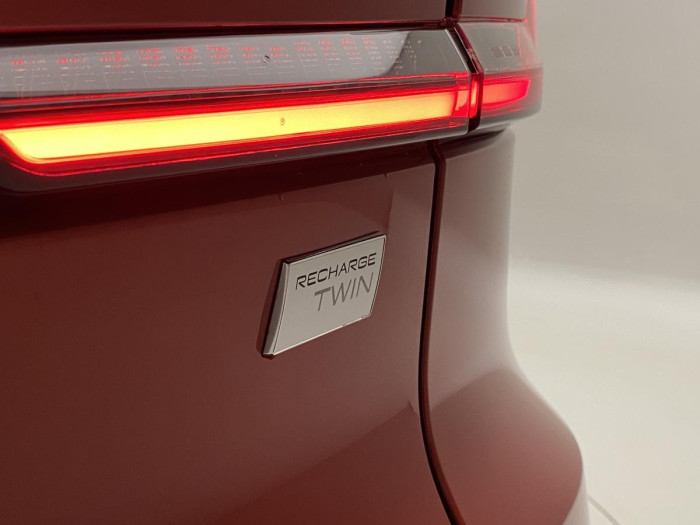 Volvo C40 PURE ELECTRIC TWIN ENGINE PLUS Plus