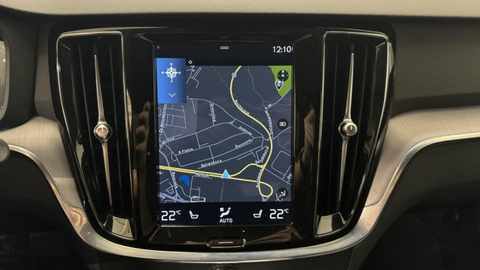 Volvo V60 CROSS COUNTRY REZERVACE