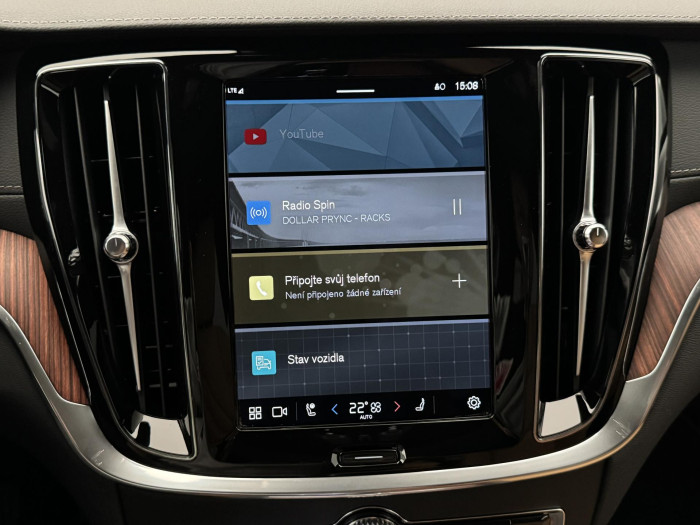 Volvo V60 CC B5 AWD ULTIMATE REZERVACE 2.0 CC CC