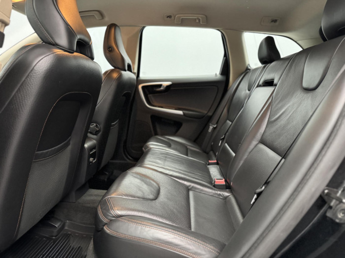 Volvo XC60 SUMMUM AUT CZ 1.maj 2.4 Summum