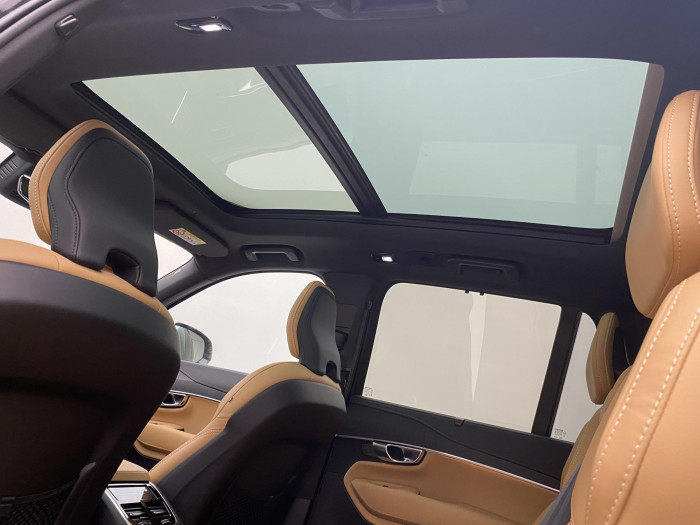 Volvo XC90 T8 AWD RECHARGE DARK PLUS 7m
