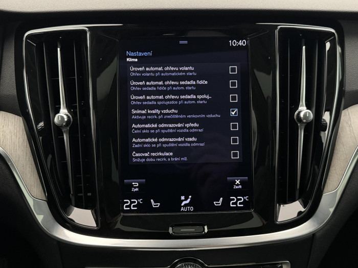 Volvo V60 CC B5 AWD PRO AUT CZ 2.0 CC CC