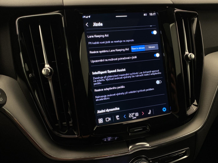 Volvo XC60 T6 AWD PLUG-IN DARK PLUS AUT