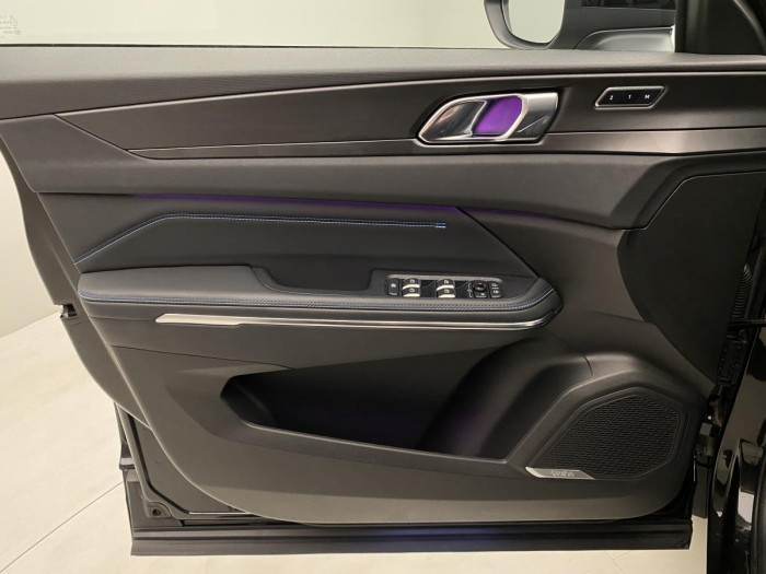 Lynk & Co 01 PHEV DCT AUT 1.maj