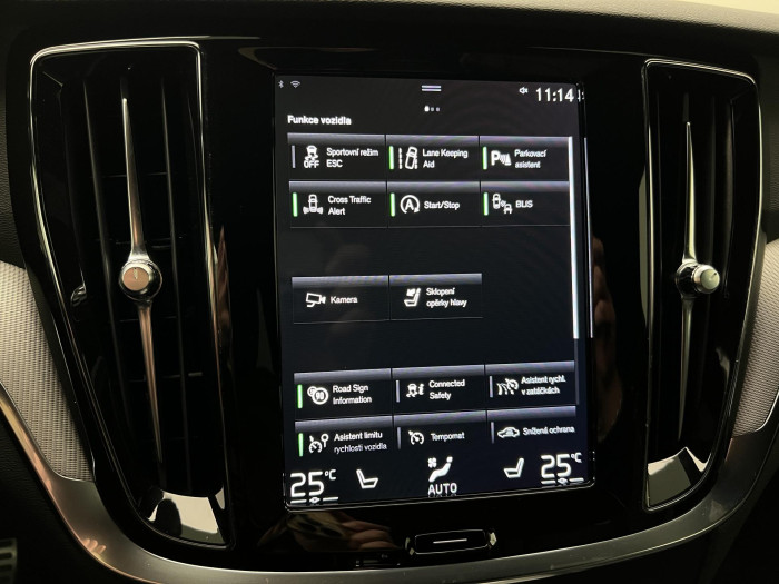 Volvo V60 D3 AWD R-DESIGN AUT 2.0 d