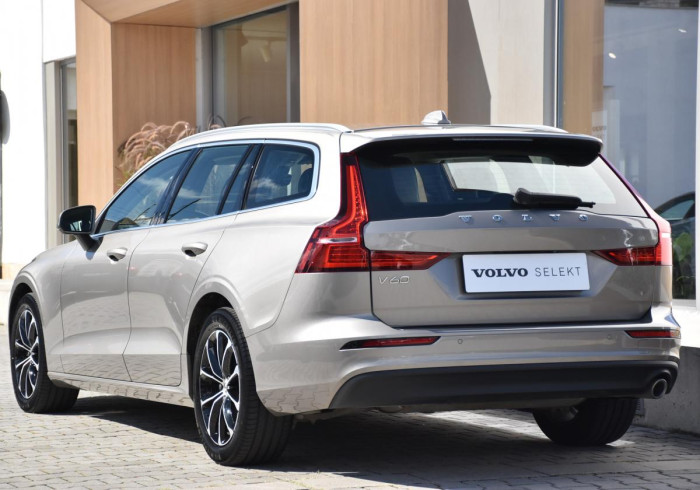 Volvo V60 D3 MOMENTUM PRO AUT 1.maj. 2.0 d Momentum