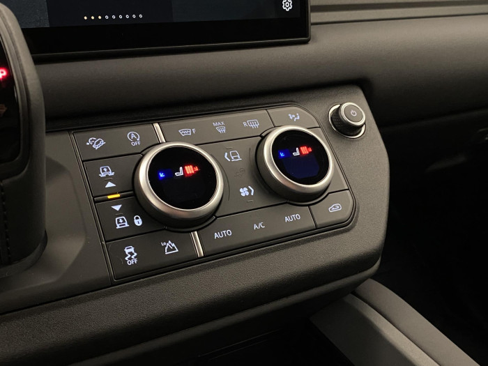 Land Rover Defender 110 D300 X-DYNAMIC SE AWD AUT 3.0 d Dynamic SE