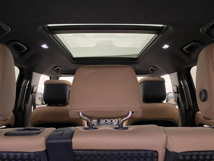 Land Rover Defender 110 D300 X-DYNAMIC HSE AWD AUT 3.0 d Dynamic