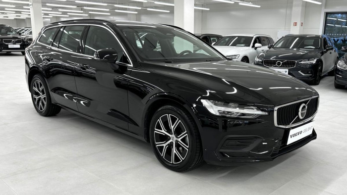 Volvo V60 B3 CORE AUT REZERVACE