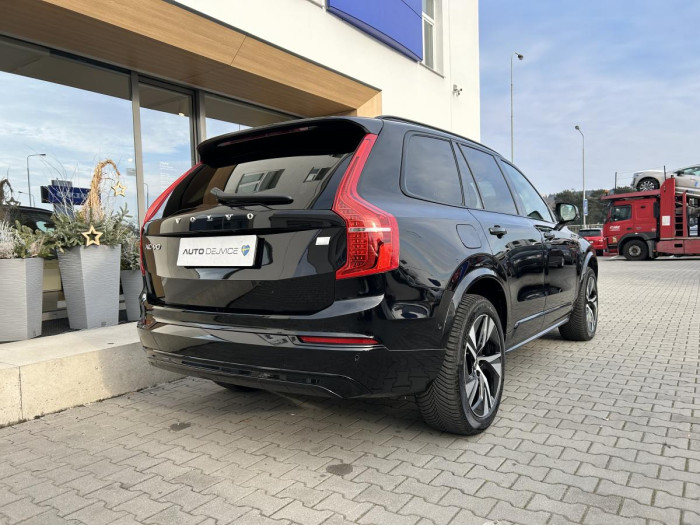 Volvo XC90 T8 AWD AT RECHARGE DARK PLUS 7 2.0 AT Plus