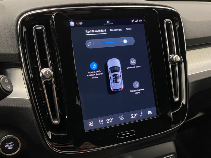 Volvo XC40 B4 AUT PLUS BLACK EDITION
