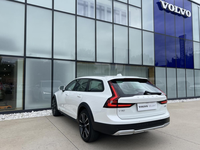 Volvo V90 CROSS COUNTRY B5 AWD REZERVACE