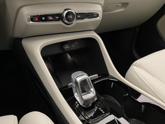Volvo XC40 B4 AUT DARK ULTRA