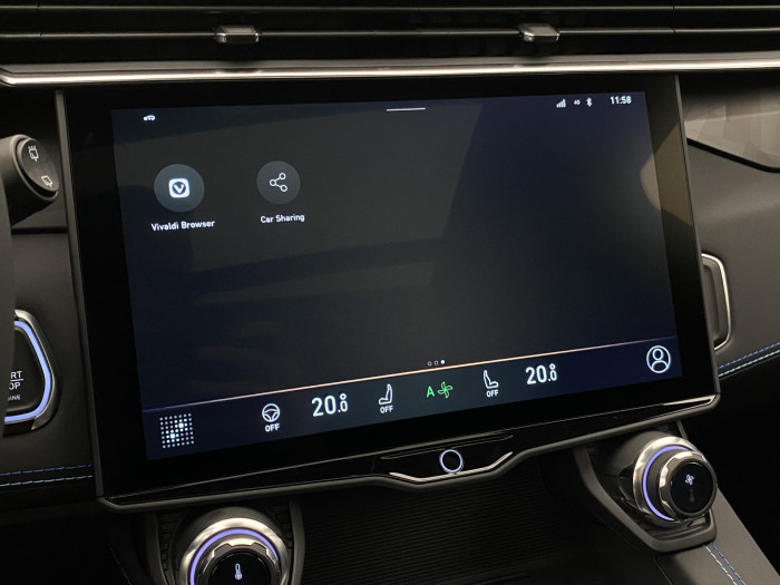 Lynk & Co 01 PHEV DCT AUT 1.maj