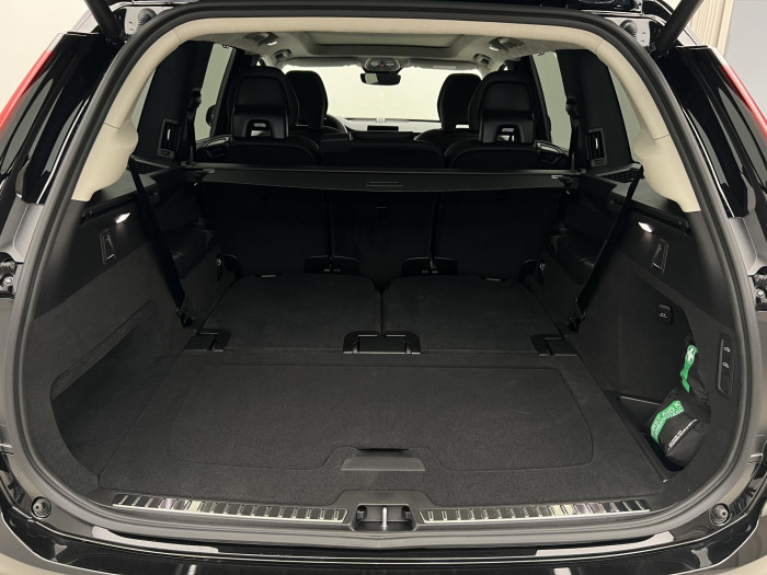 Volvo XC90 T8 AWD RECHARGE DARK ULTRA AUT