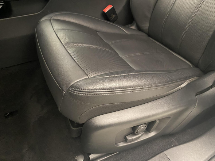 Land Rover Range Rover Evoque P200 R-DYNAMIC REZERVACE 2.0 Dynamic