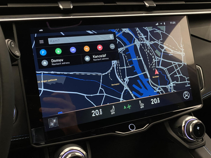 Lynk & Co 01 PHEV DCT REZERVACE