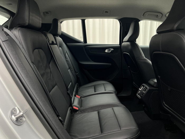 Volvo XC40 B4 PLUS BRIGHT AUT CZ