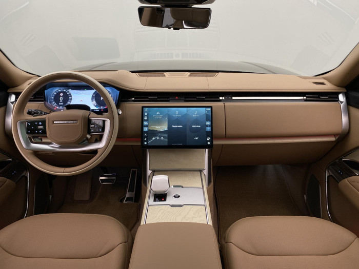 Land Rover Range Rover SV P615 SWB