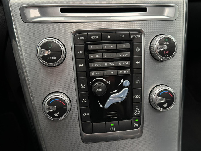 Volvo XC60 D4 AWD MOMENTUM AUT 2.4 d Momentum