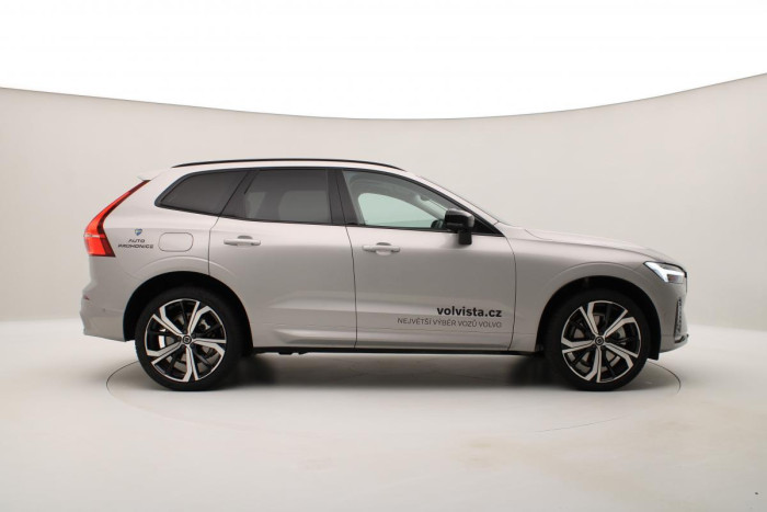 Volvo XC60 B5 AWD ULTIMATE AUT REZERVACE