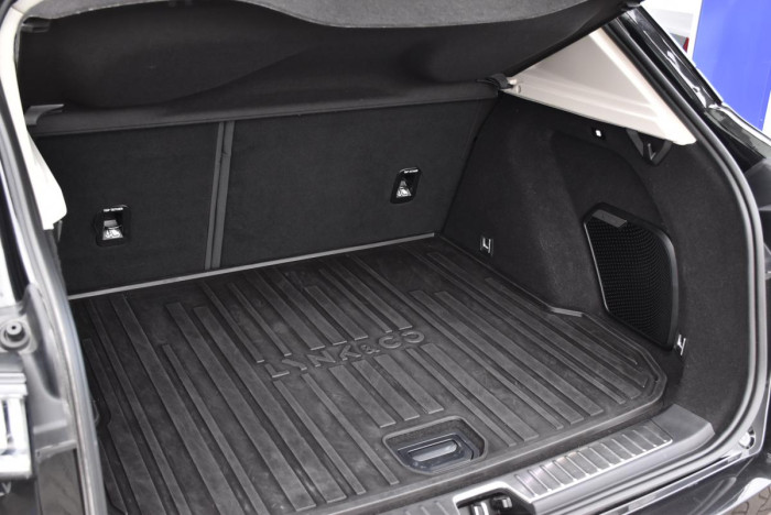 Lynk & Co 01 PHEV DCT AUT 1.maj.