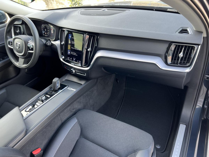 Volvo V60 B4 MOMENTUM Aut 1.maj. 2.0 Momentum
