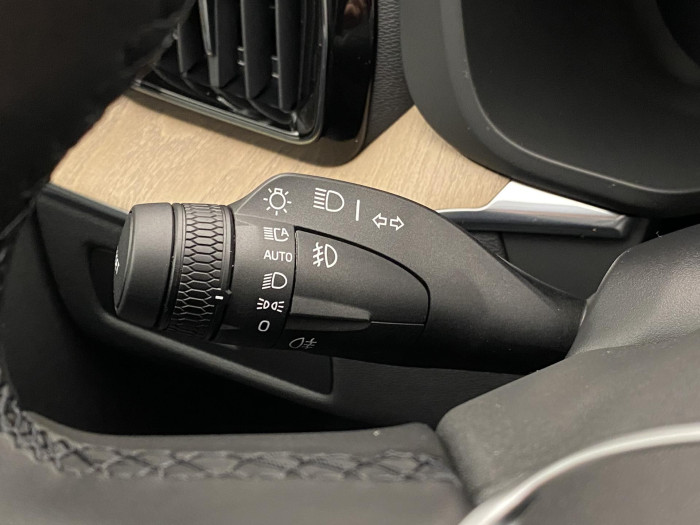 Volvo XC60 B5 AWD AUT DARK PLUS