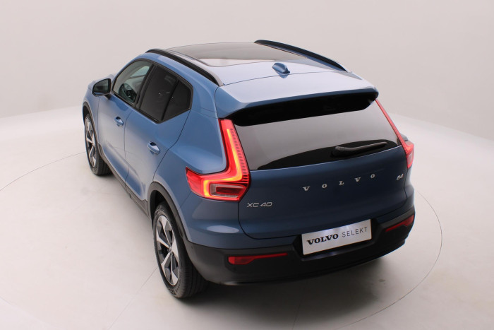 Volvo XC40 B4 DARK ULTRA AUT CZ