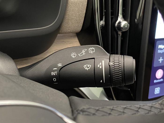 Volvo XC90 T8 AWD RECHARGE REZERVACE