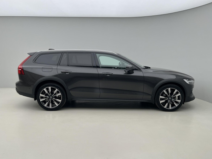 Volvo V60 CC B5 AWD PLUS BRIGHT AUT