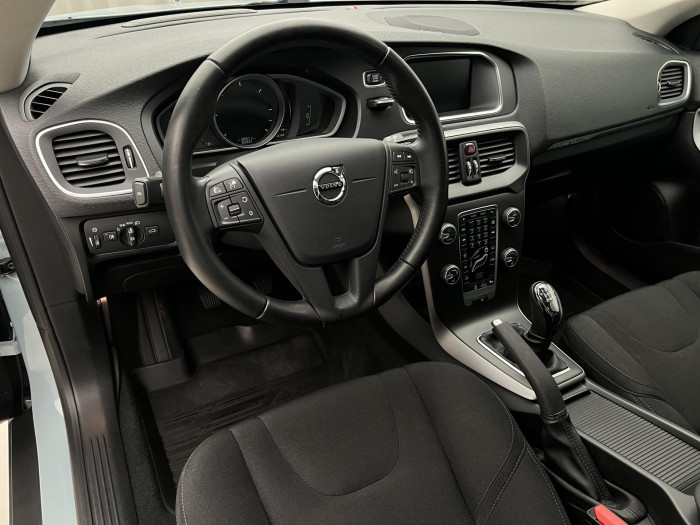 Volvo V40 CC D3 NEZ.TOPENÍ 2.0 d CC CC