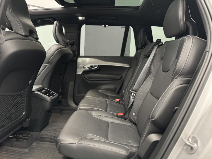 Volvo XC90 B5 AWD R-Design AUT REZERVACE