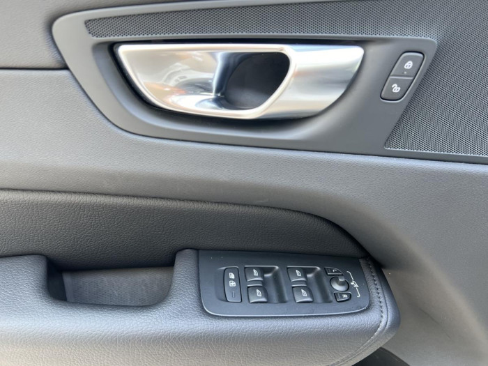 Volvo XC60 B4 MOMENTUM Aut 1.maj. 2.0 Momentum