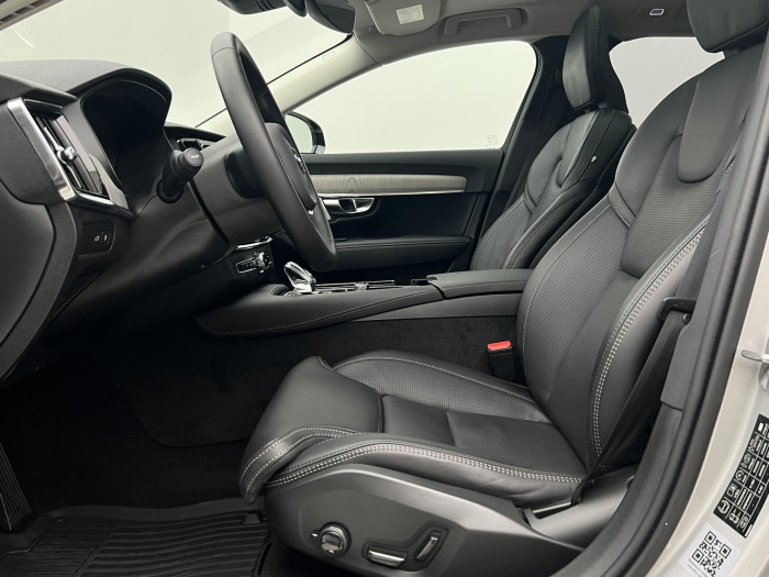 Volvo V90 T6 AWD RECHARGE PLUS DARK AUT