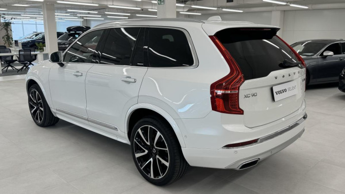 Volvo XC90 B5 AWD INSCRIPTION REZERVACE
