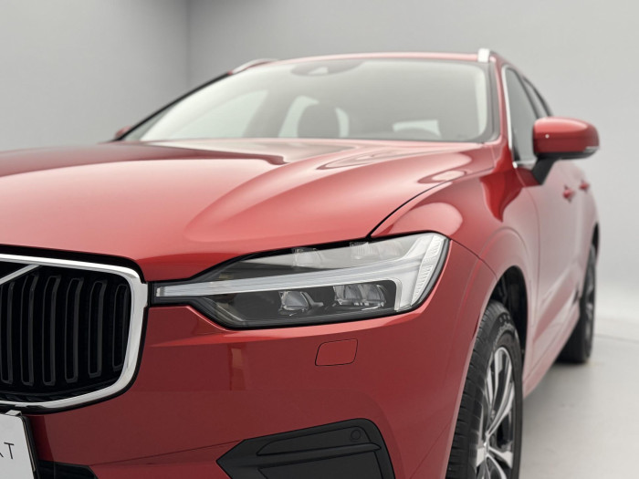 Volvo XC60 B4 AWD MOMENTUM PRO CZ 1.maj 2.0 Momentum