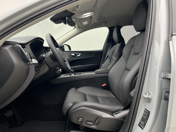 Volvo XC60 B4 AWD PLUS DARK AUT 1.maj.