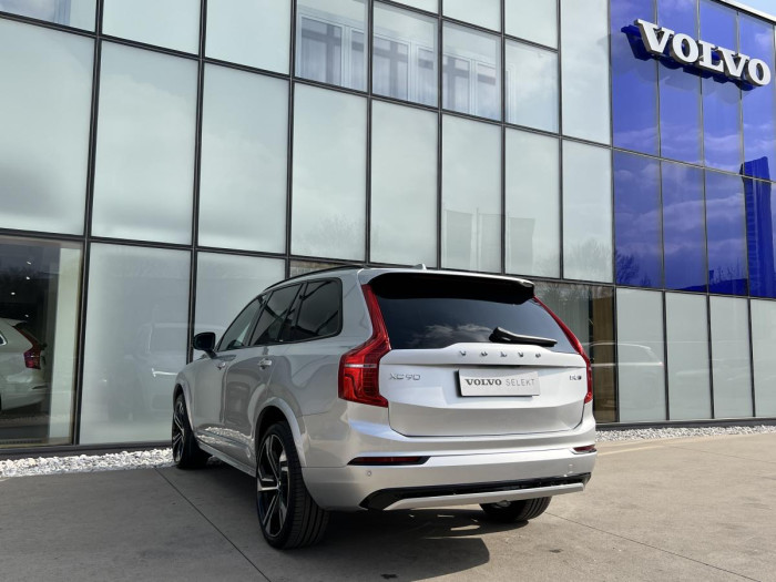 Volvo XC90 B5 AWD R-DESIGN 7MÍSTNÁ AUT