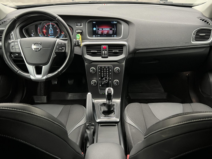 Volvo V40 D2 MOMENTUM 1.6 d Momentum