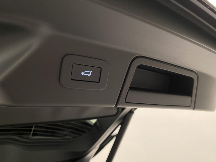 Land Rover Range Rover Velar D300 DYNAMIC SE AUT AWD 3.0 d Dynamic SE